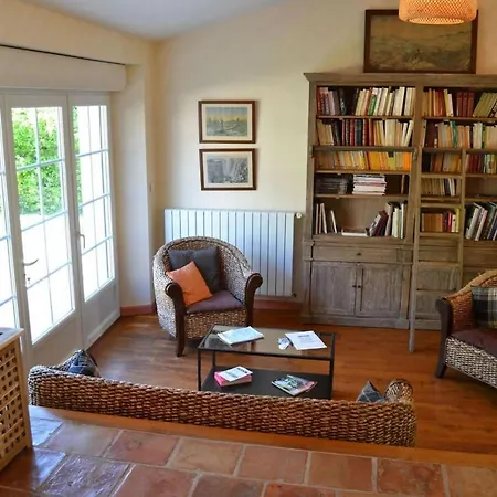 Logis De Graves, Maison Familiale 12 Personnes 度假居